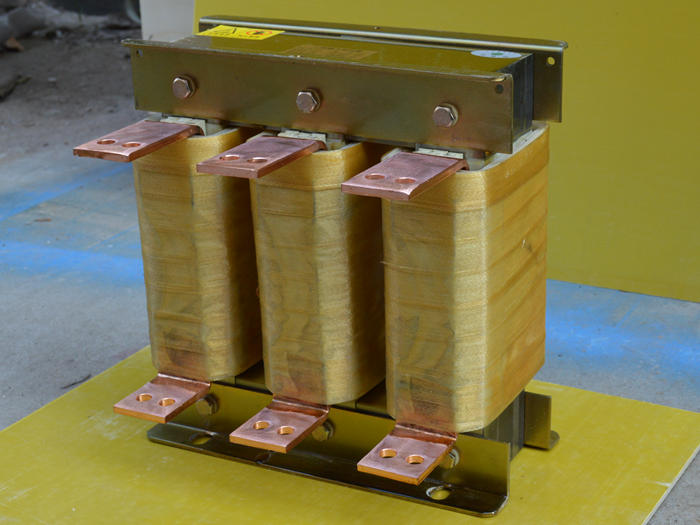 出線電抗器ACL-2200