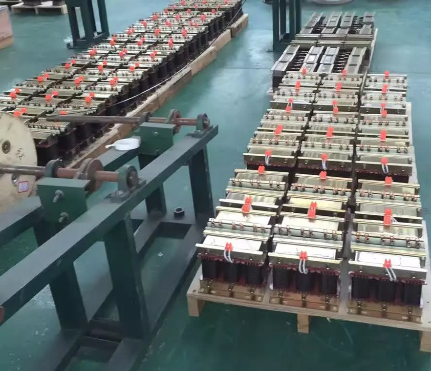 輸出<font color='red'><font color='red'>電抗器</font></font>AKSG110A/9V