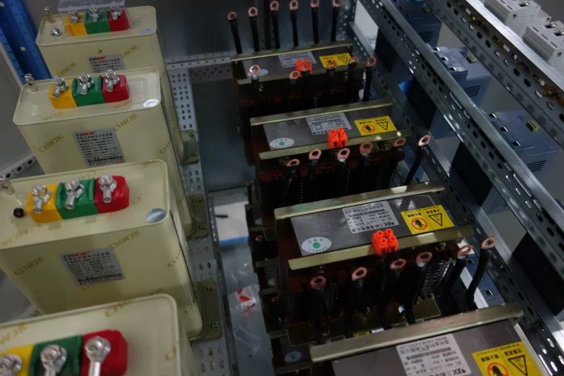 CKSG-1.8/0.45-6%補(bǔ)償串聯(lián)電抗器